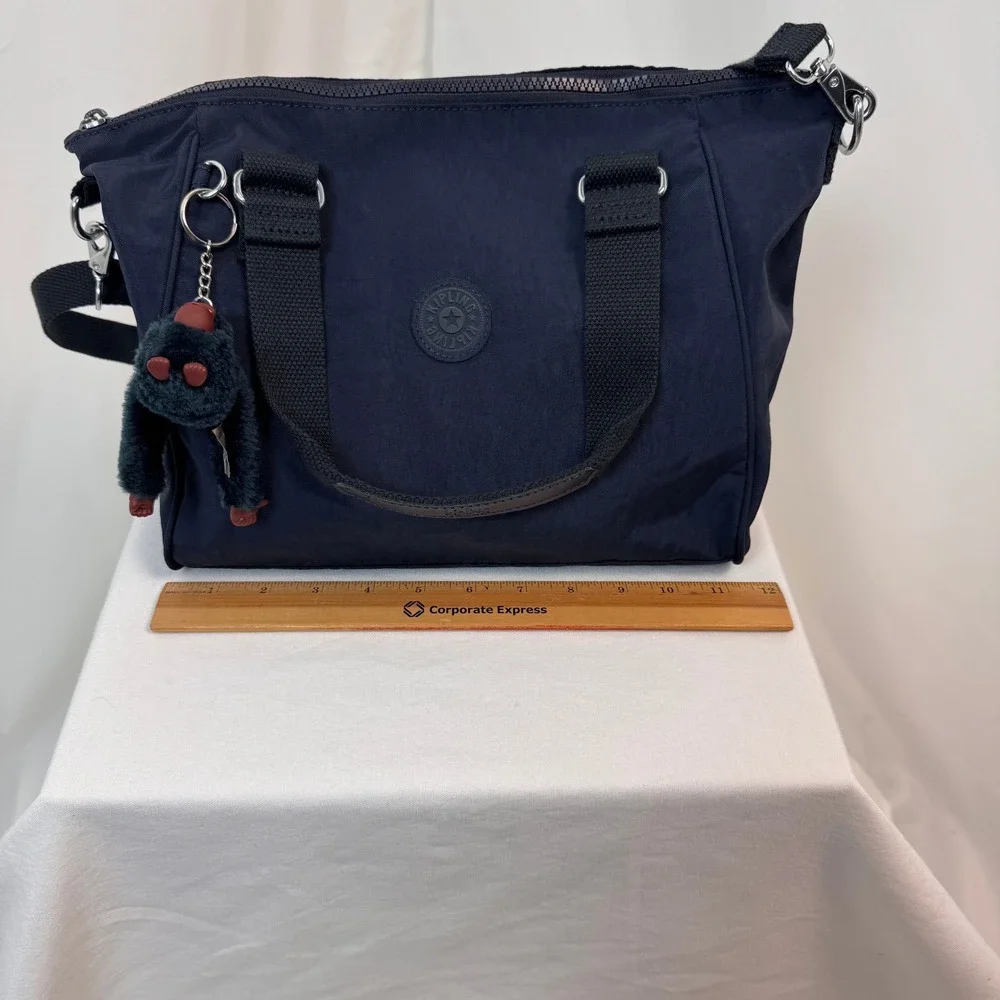 Kipling satchel blends